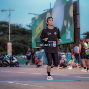 Runner Photo 3808122