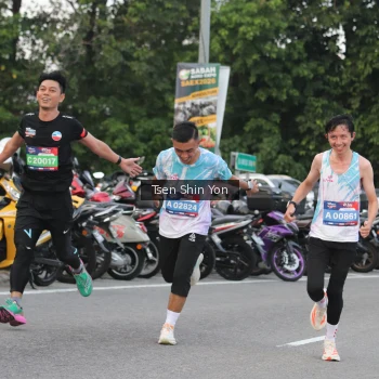 Runner Photo 3808157