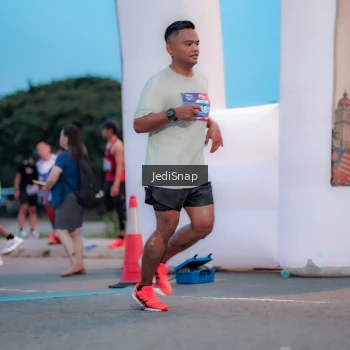 Runner Photo 3808182