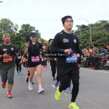 Runner Photo 3808266