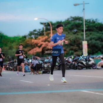 Runner Photo 3808281