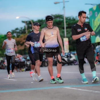 Runner Photo 3808374