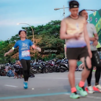 Runner Photo 3808398