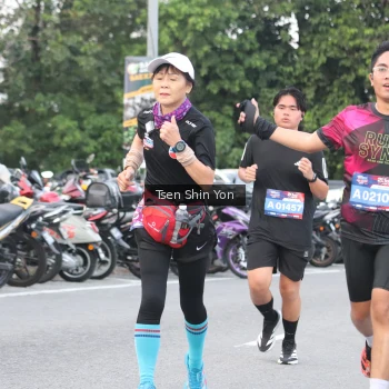 Runner Photo 3808435