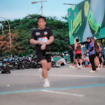 Runner Photo 3808525