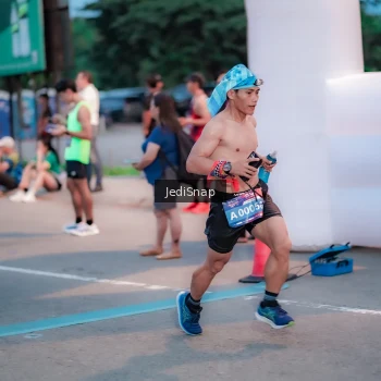 Runner Photo 3808576