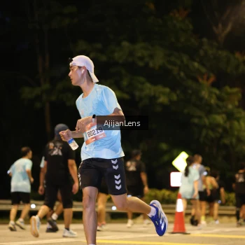 Runner Photo 3808590