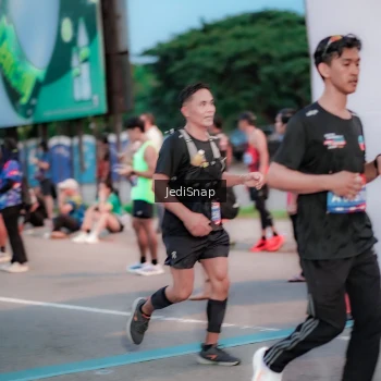Runner Photo 3808617