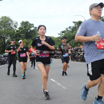 Runner Photo 3808633