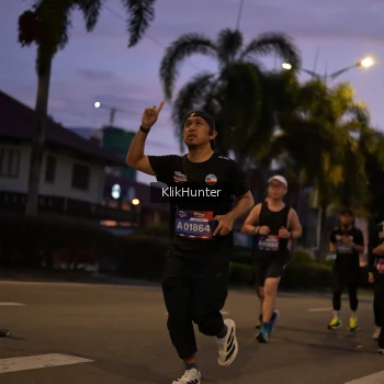 Runner Photo 3808656