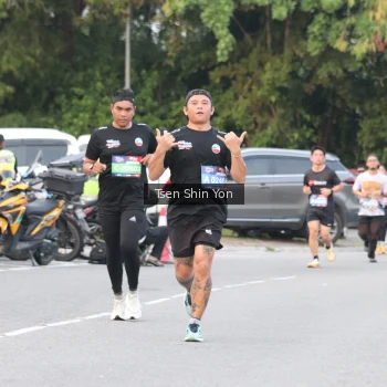 Runner Photo 3808719