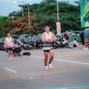 Runner Photo 3808720