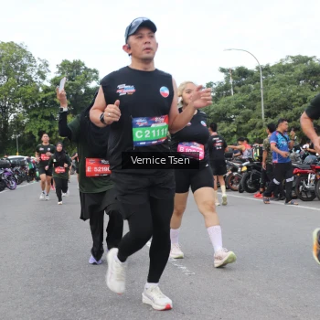 Runner Photo 3808744
