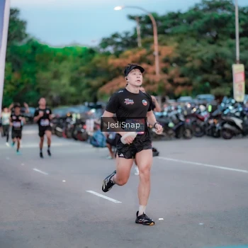 Runner Photo 3808786