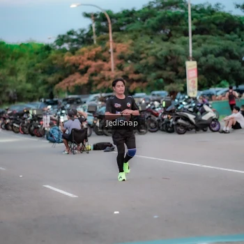 Runner Photo 3808787