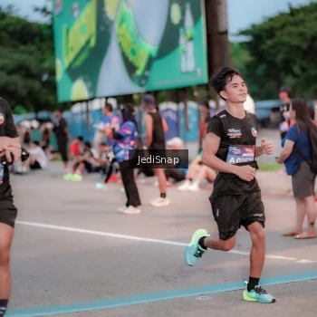 Runner Photo 3808853