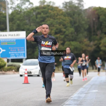 Runner Photo 3808855