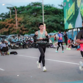 Runner Photo 3808877
