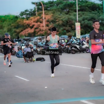 Runner Photo 3808878