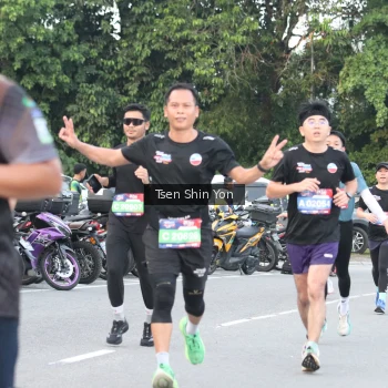Runner Photo 3808881