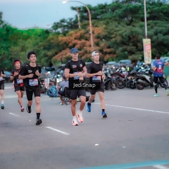 Runner Photo 3808883