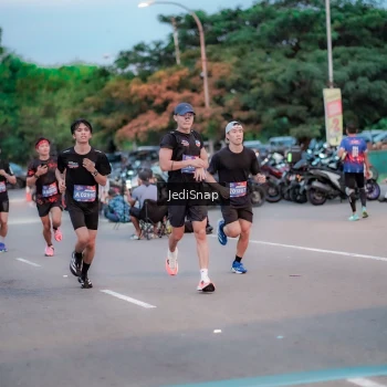 Runner Photo 3808891