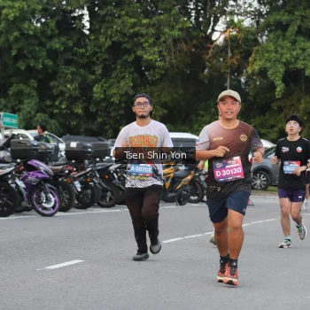 Runner Photo 3808915