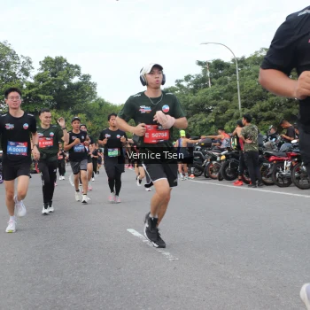 Runner Photo 3808990