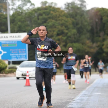 Runner Photo 3809079