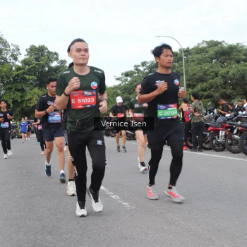 Runner Photo 3809095