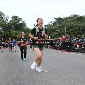 Runner Photo 3809158