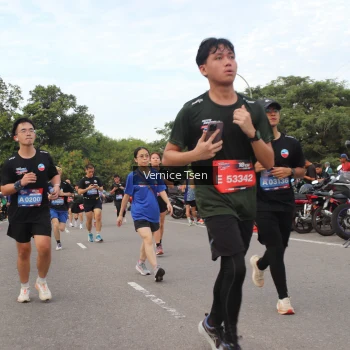 Runner Photo 3809230