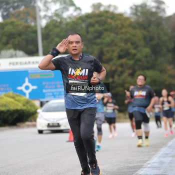 Runner Photo 3809242