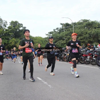 Runner Photo 3809258