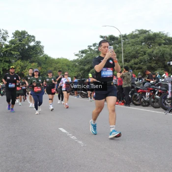 Runner Photo 3809269