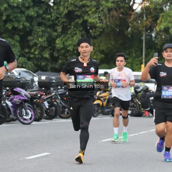 Runner Photo 3809289