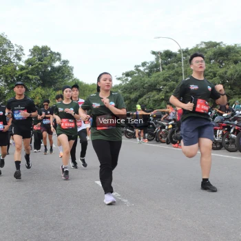 Runner Photo 3809400