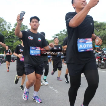 Runner Photo 3809419