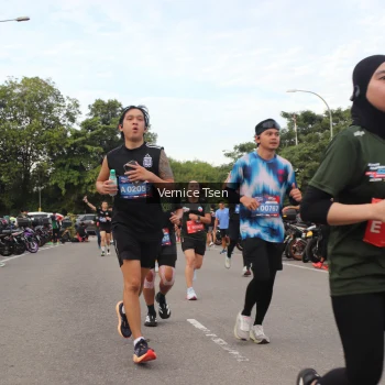 Runner Photo 3809446