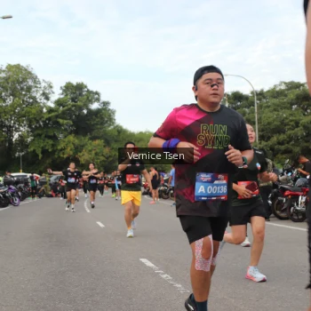 Runner Photo 3809494