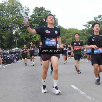 Runner Photo 3809536