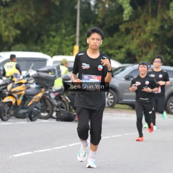 Runner Photo 3809541