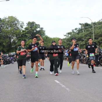Runner Photo 3809570