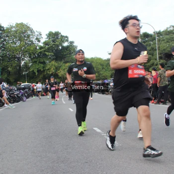 Runner Photo 3809631