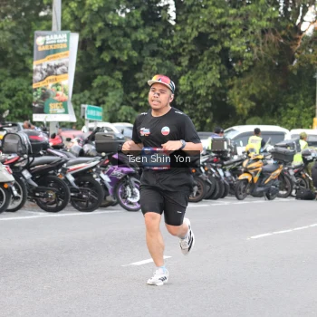 Runner Photo 3809657