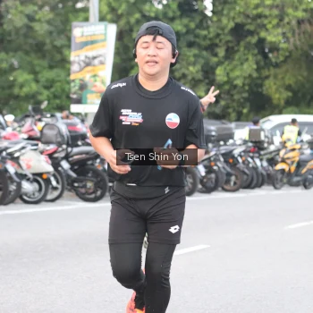 Runner Photo 3809675