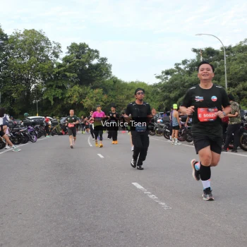Runner Photo 3809709