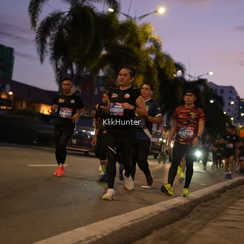Runner Photo 3809718
