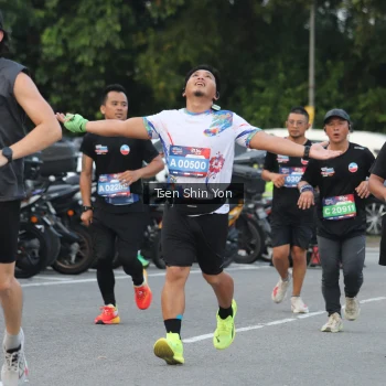 Runner Photo 3809803