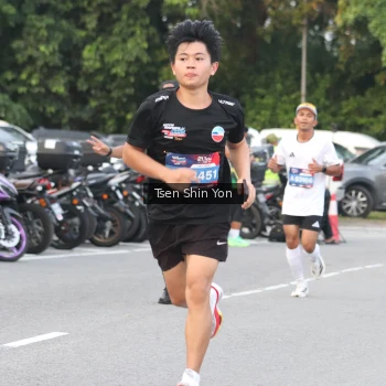 Runner Photo 3809988